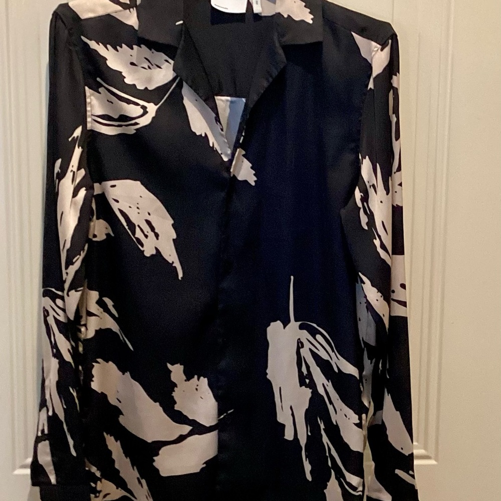Women Black & White Floral Long-Sleeve Shirt